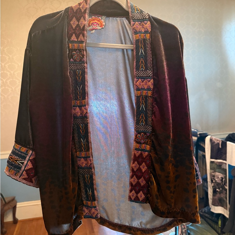 Elegant Velvet Kimono Jacket
